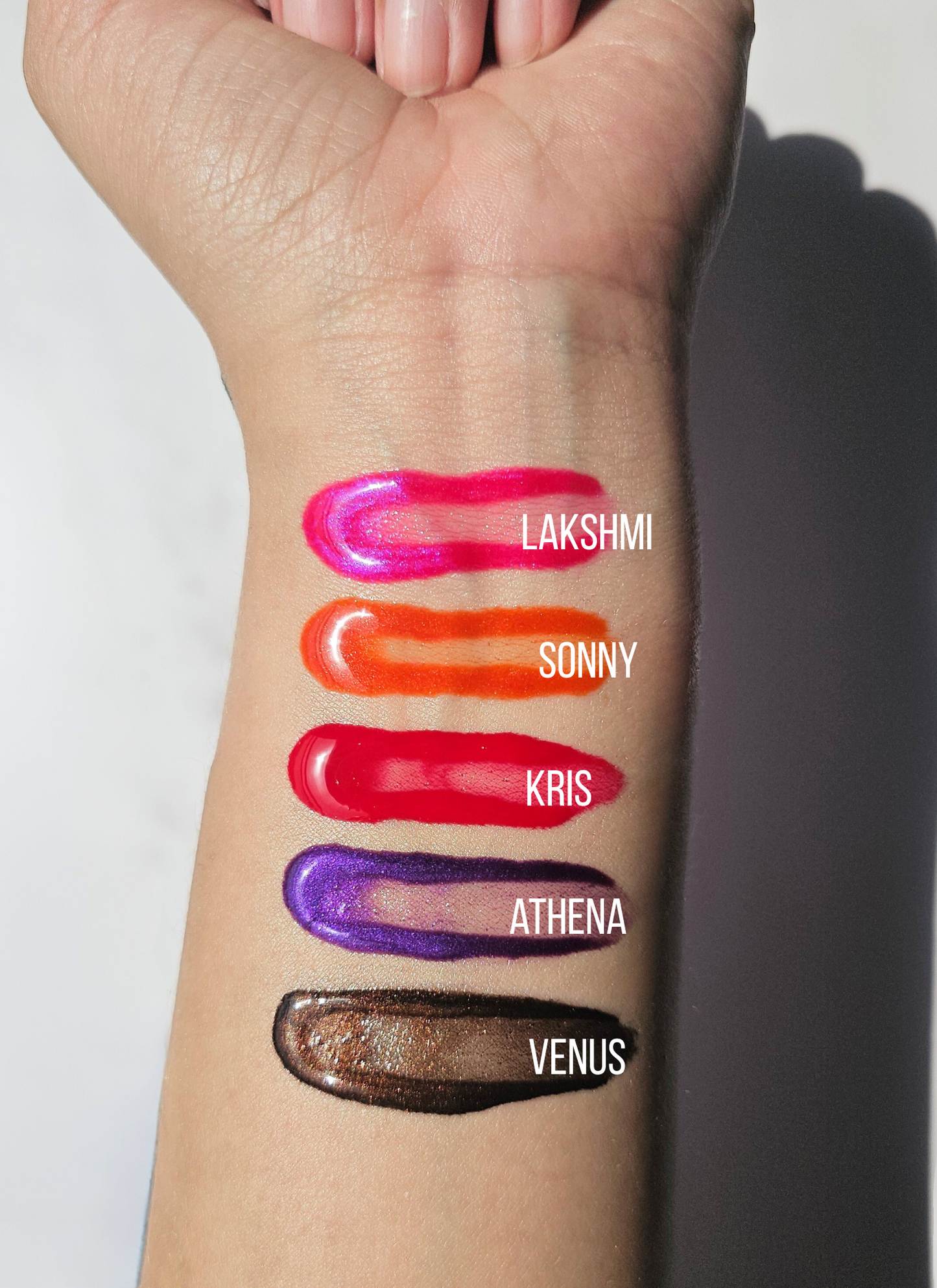 Ultra-Pigmented Hydrating Lip Oil in KRIS